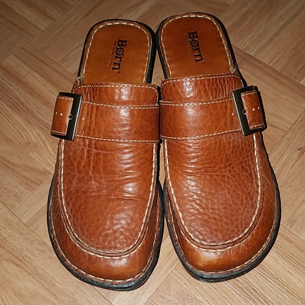 Born shoes size 9